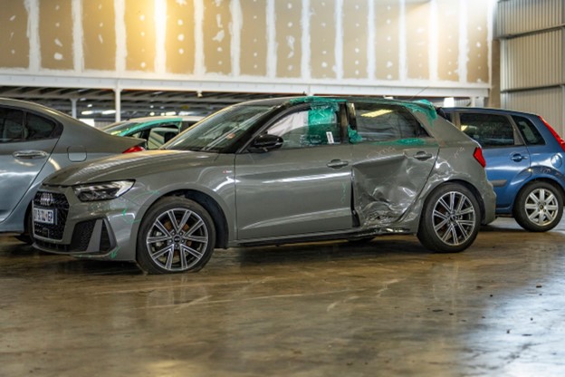 How to Get Your Car Towed & Make Money on a Damaged Car