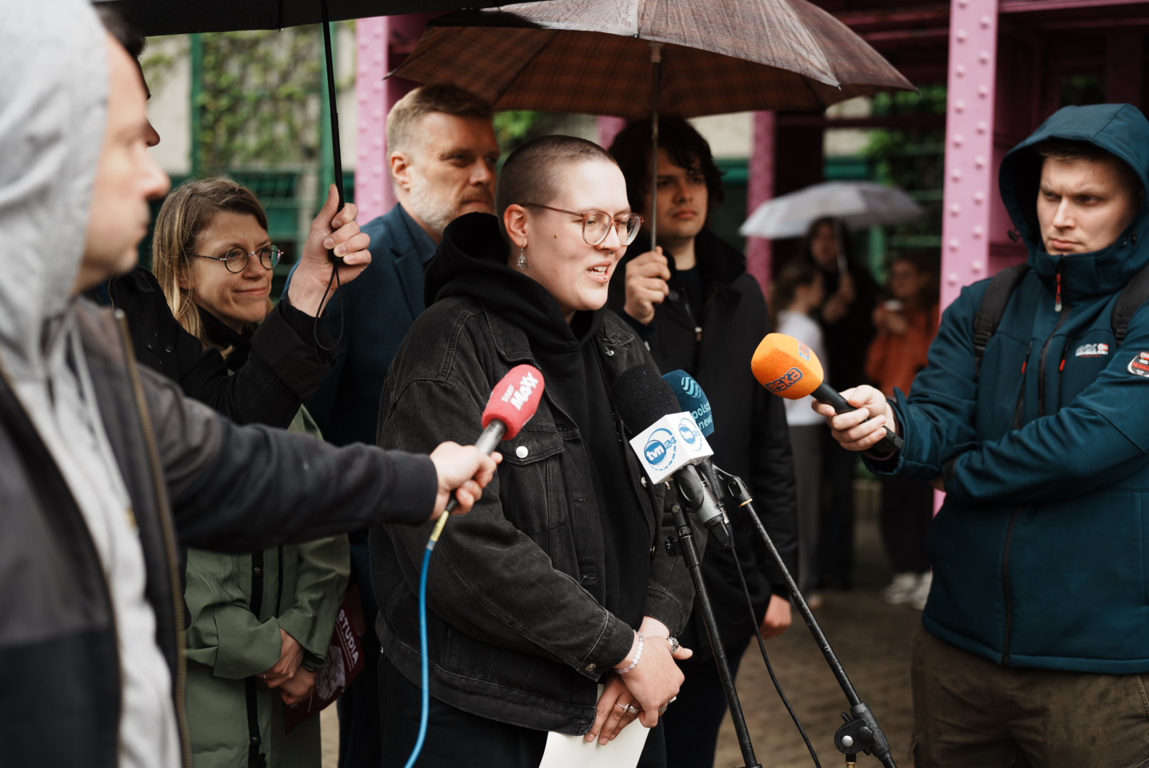 Alicja Tomaszewska podczas konferencji prasowej pod BUW fot. Aleksander Jura (do swobodnego wykorzystania)