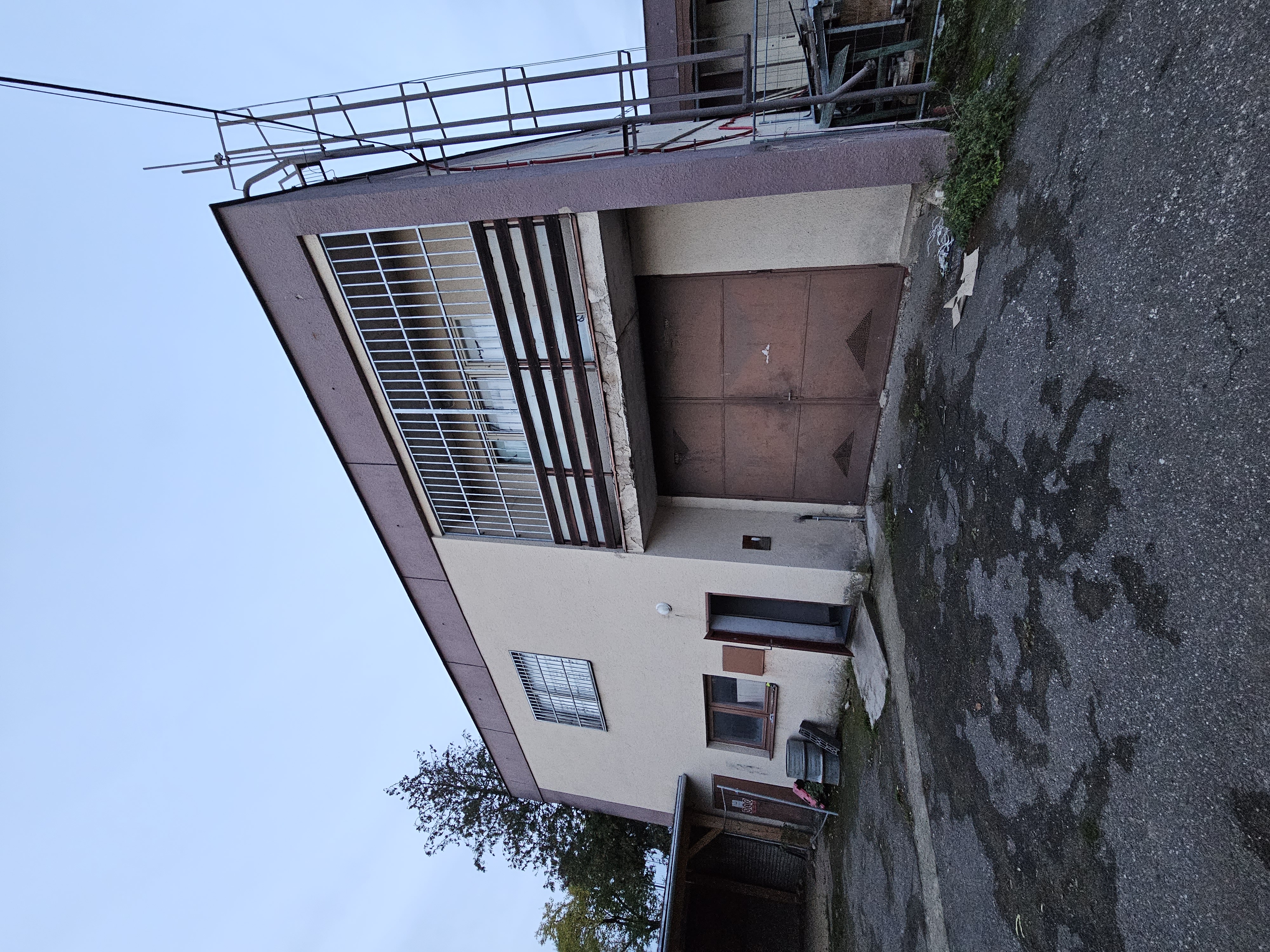photo before reconstruction