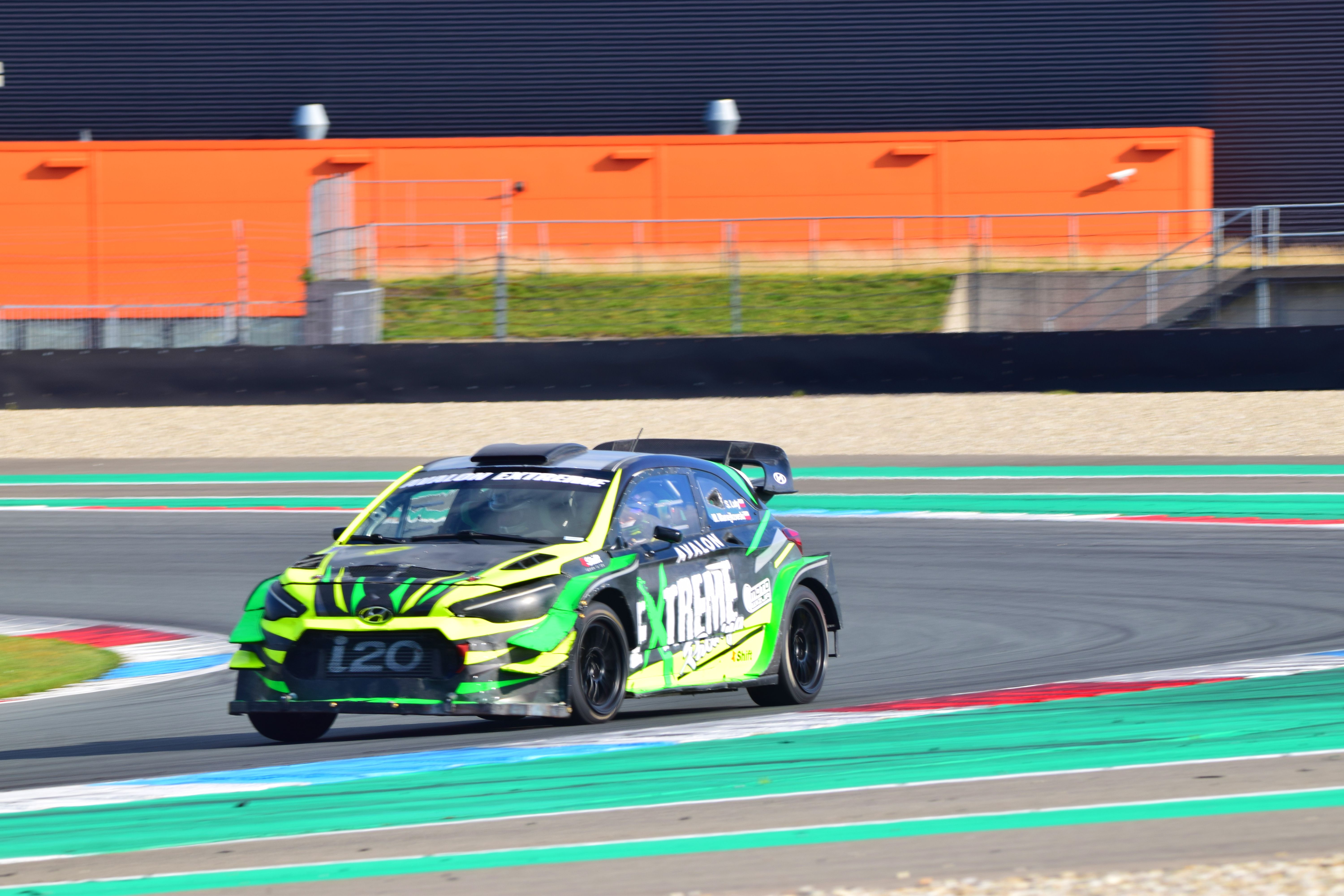 Euro Race Trip – Avalon Extreme Racing podbija europejskie tory