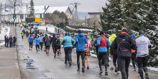 Zapraszamy na 23. PKO Półmaraton dookoła Jeziora Żywieckiego – biegniemy dla Weroniki