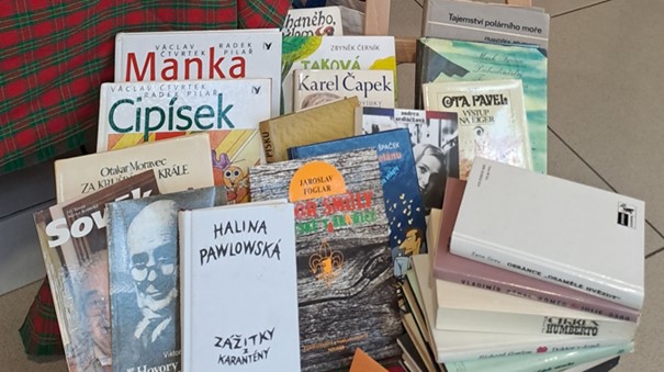 Knihy za korunu v jabloneckém re-use centru