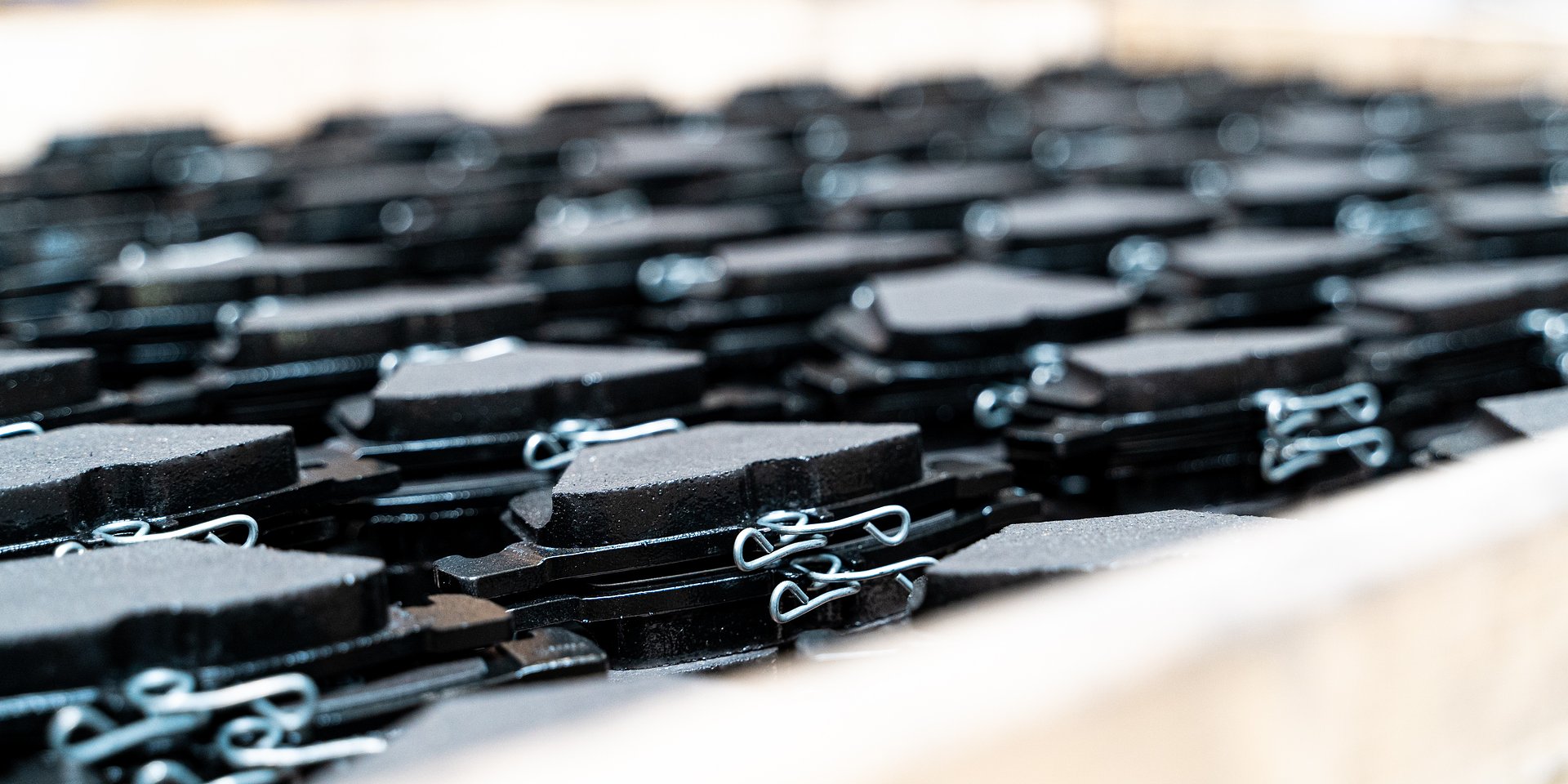 Euro 7: TMD Friction przesuwa granice technologiczne w celu zmniejszenia emisji spowodowanych zużyciem hamulców