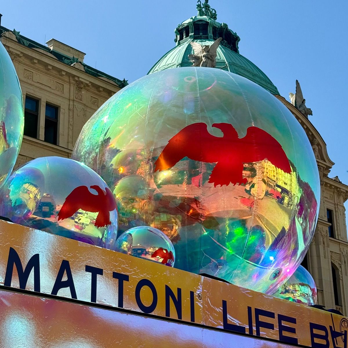 Mattoni Life Bar 2025: tisíce návštěvníků, desítky koncertů zdarma pro všechny a přes 13 tisíc namíchaných drinků