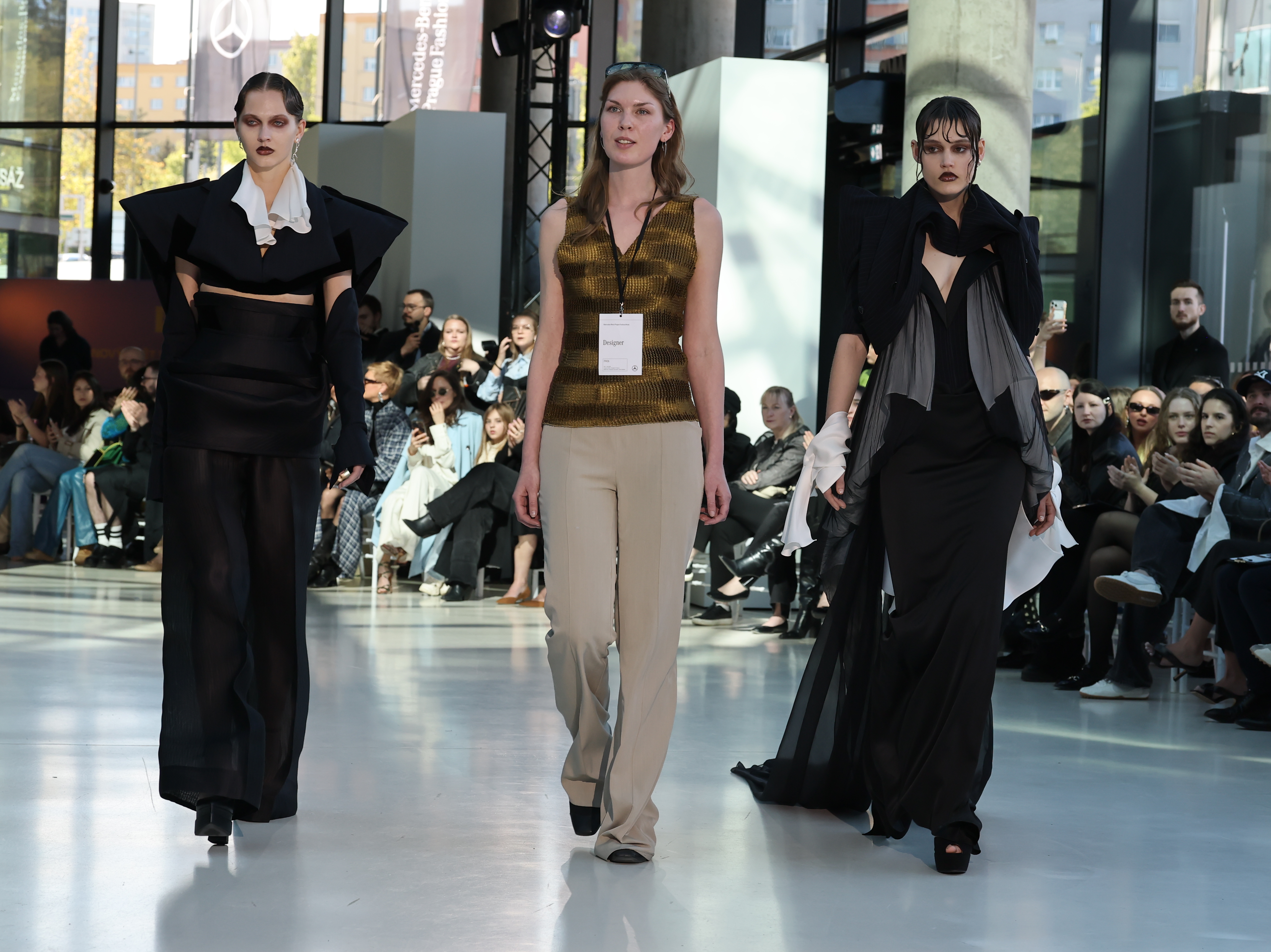 Bára Kotěšovcová na přehlídce Mattoni Young Fashion Stars