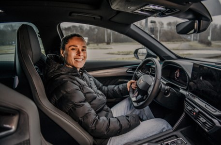 Ewa Pajor za kierownicą nowej CUPRY Formentor VZ