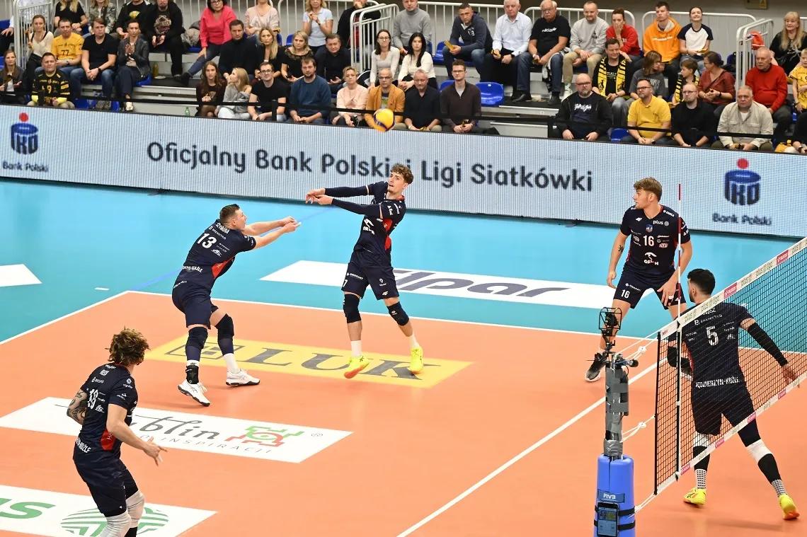 Gdy biznes spotyka sport, rodzą się zwycięskie drużyny – PKO Bank Polski pozostaje z Polską Ligą Siatkówki
