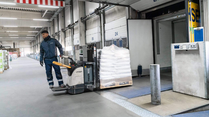 Centrum w DACHSER Erlensee w pobliżu Frankfurtu nad Menem, Niemcy