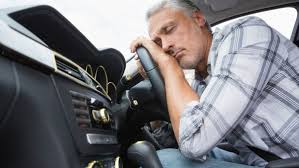 Únava za volantem, nejistý řidič i dopravní komplikace