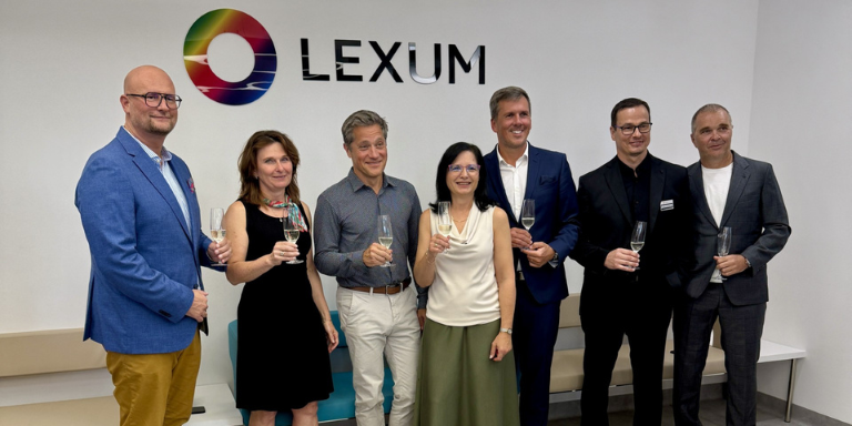 Lexum otevřelo kliniku v Karlových Varech. Přináší špičkovou oční péči i do západních Čech