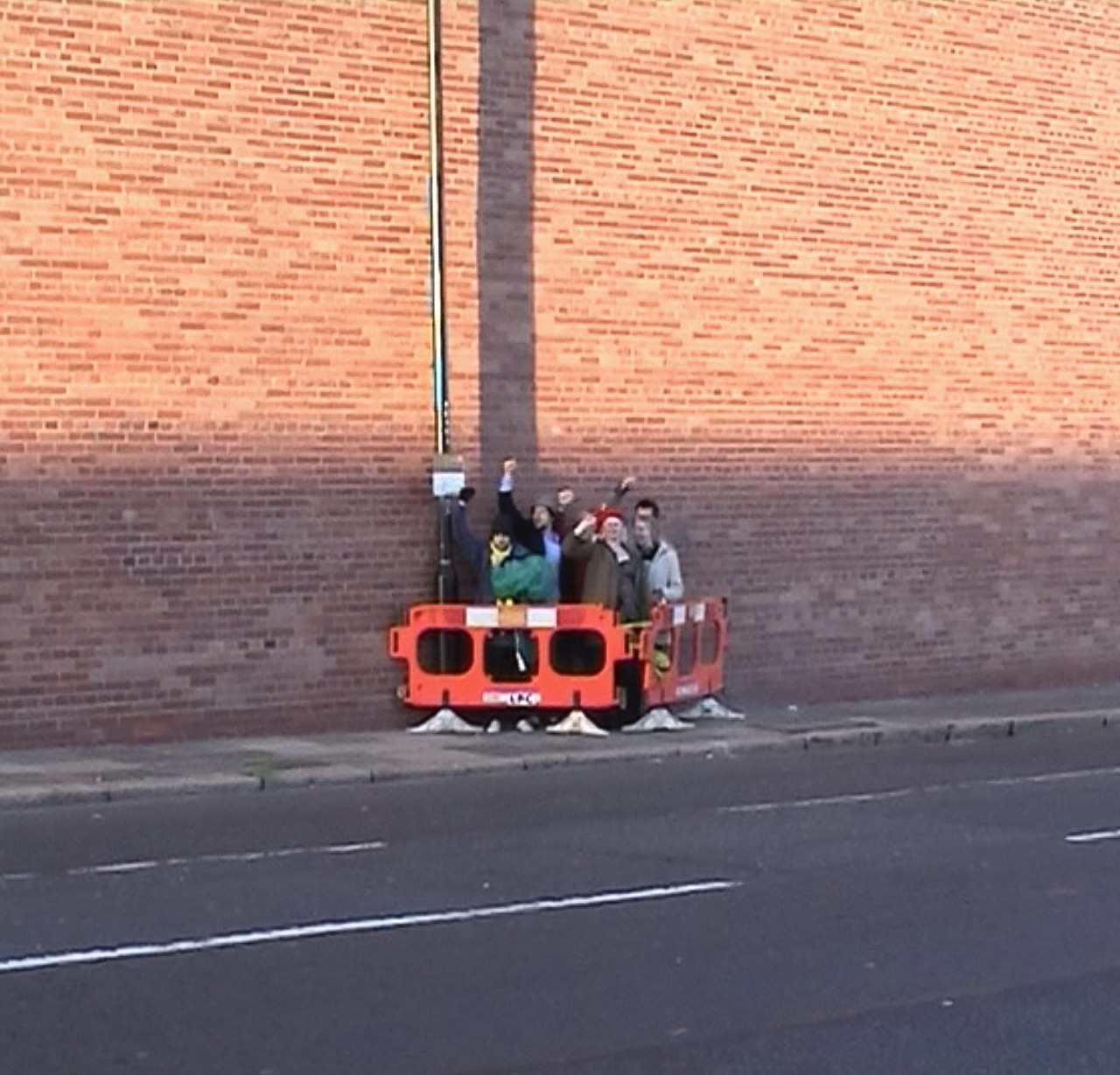 Martin Zetová (a Sharon Wilson, Debbie Bower, Allan Pollock, Ben Jeans Houghton, Cai Nyahoe): Limited revolt, 2007