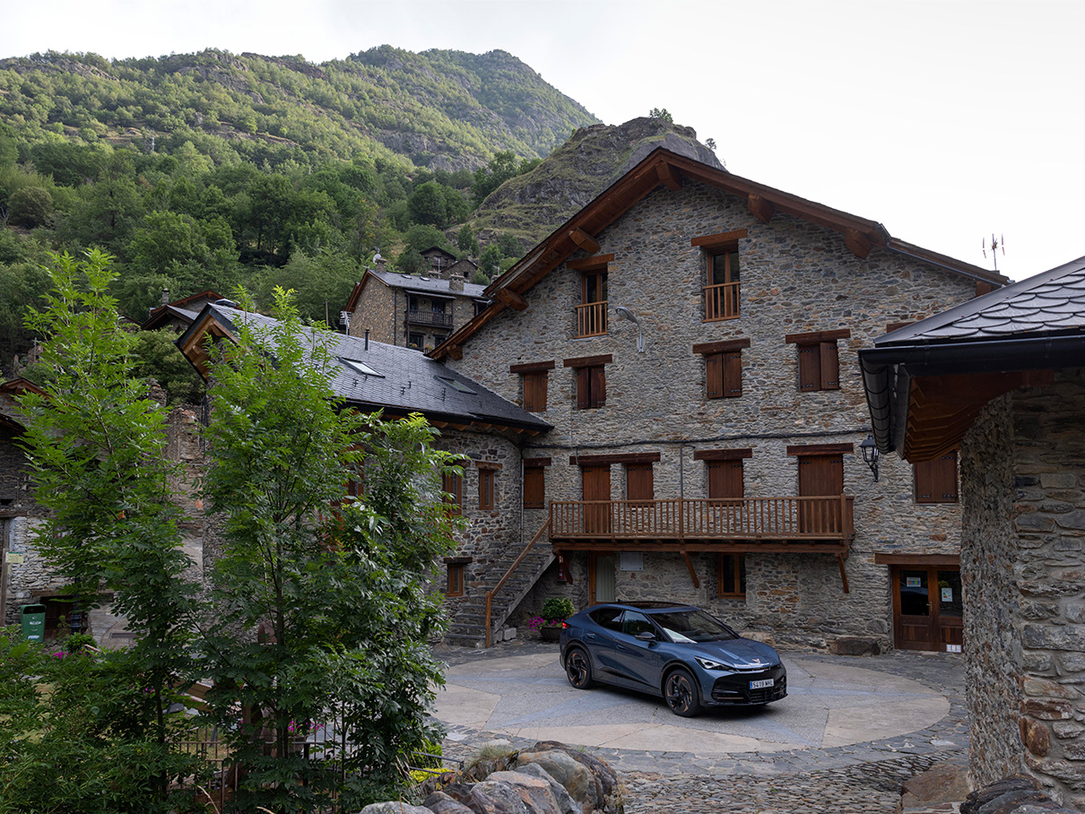 CUPRA Tavascan