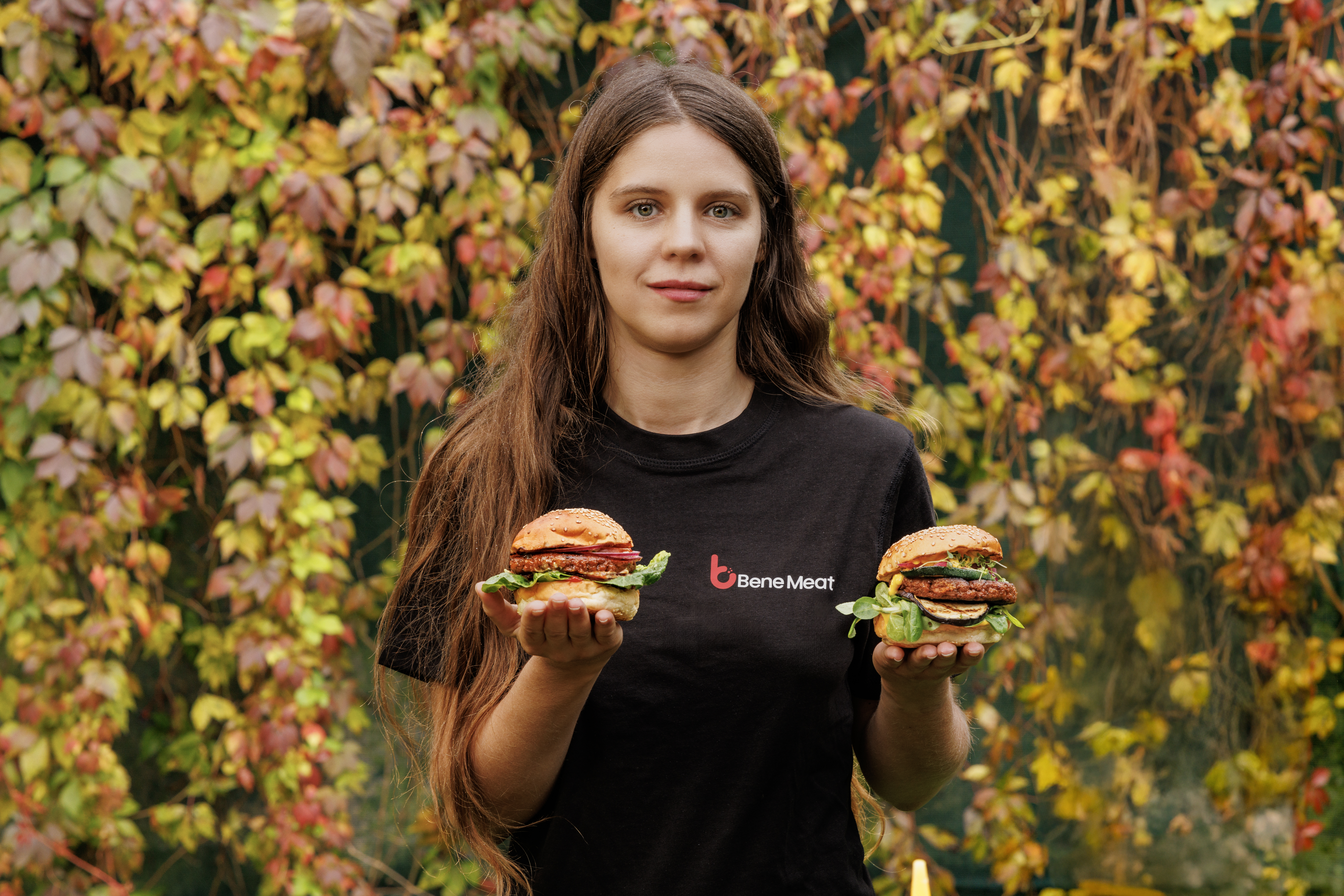 Cultivated beef burgers from BeneMeat