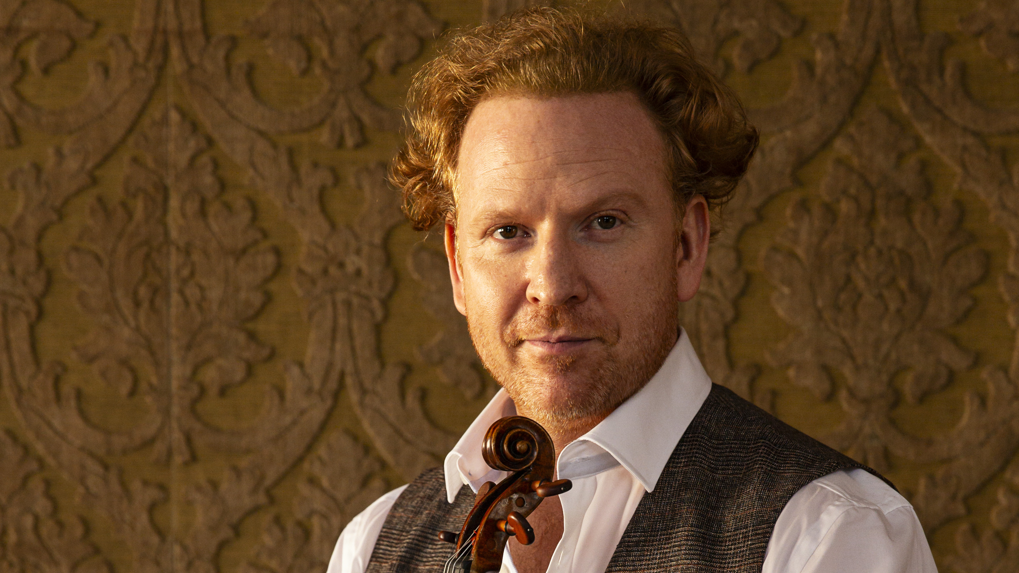 Houslista Daniel Hope vystoupí s Pražskými symfoniky a Tomášem Netopilem