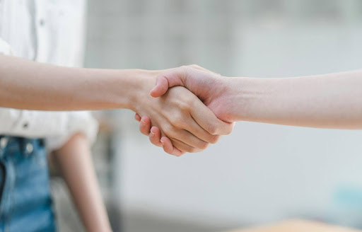 Wsparcie dla osób poszkodowanych w pożarze w Ząbkach