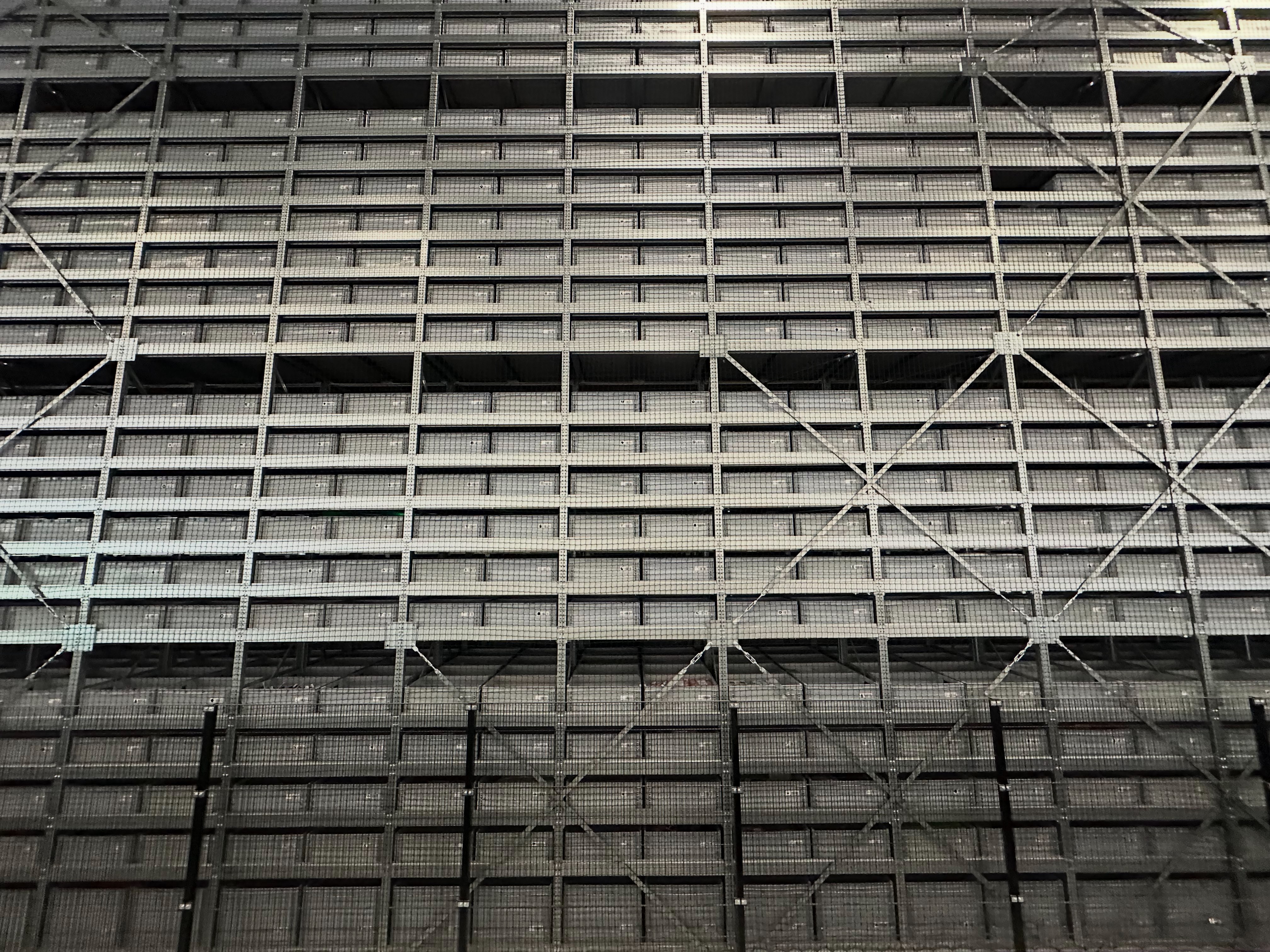 Vlastný sklad alebo fulfillment? Slovenské e‑shopy ignorujú možnosť šetriť a expandovať