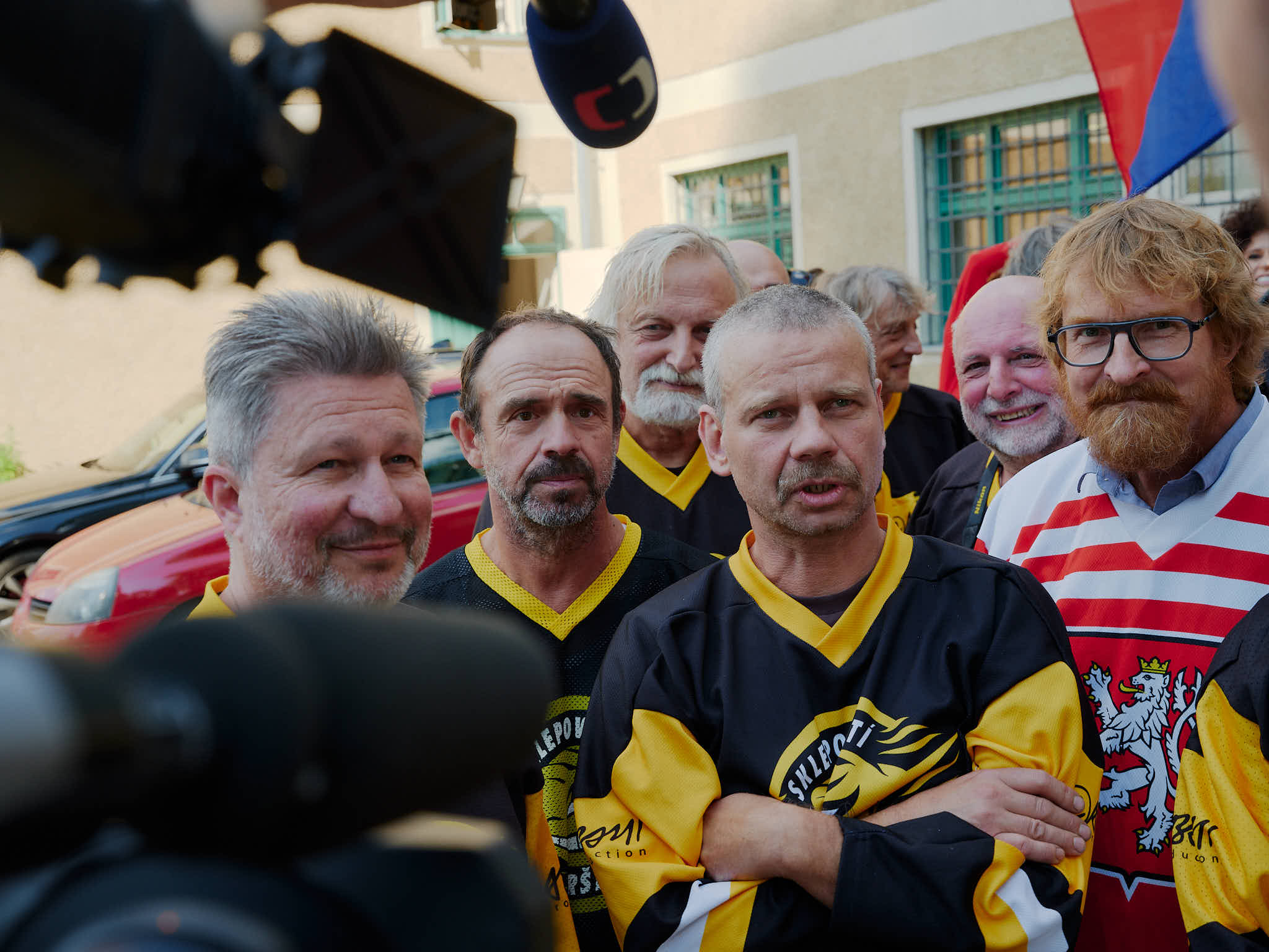 Podpis smlouvy o daru a předáni certifikátu Adoptuj sochu © Ondřej Řičica