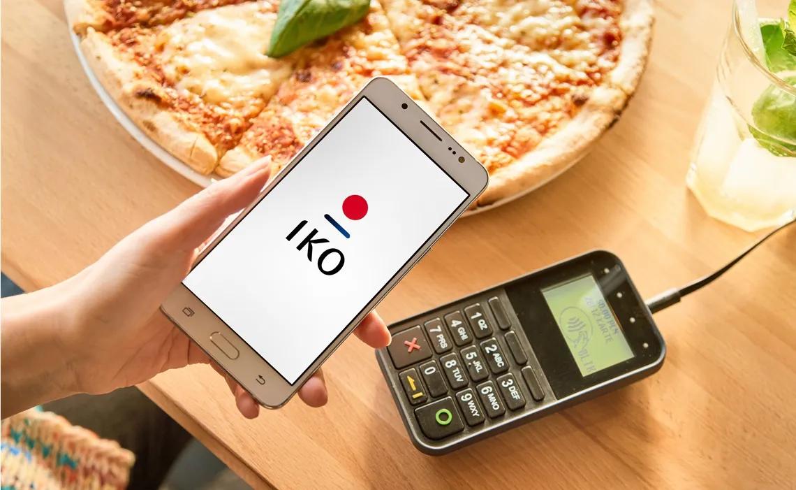 Nowe funkcje w IKO i iPKO: internet za granicą, tańsze wakacje i bezpieczne przelewy na selfie