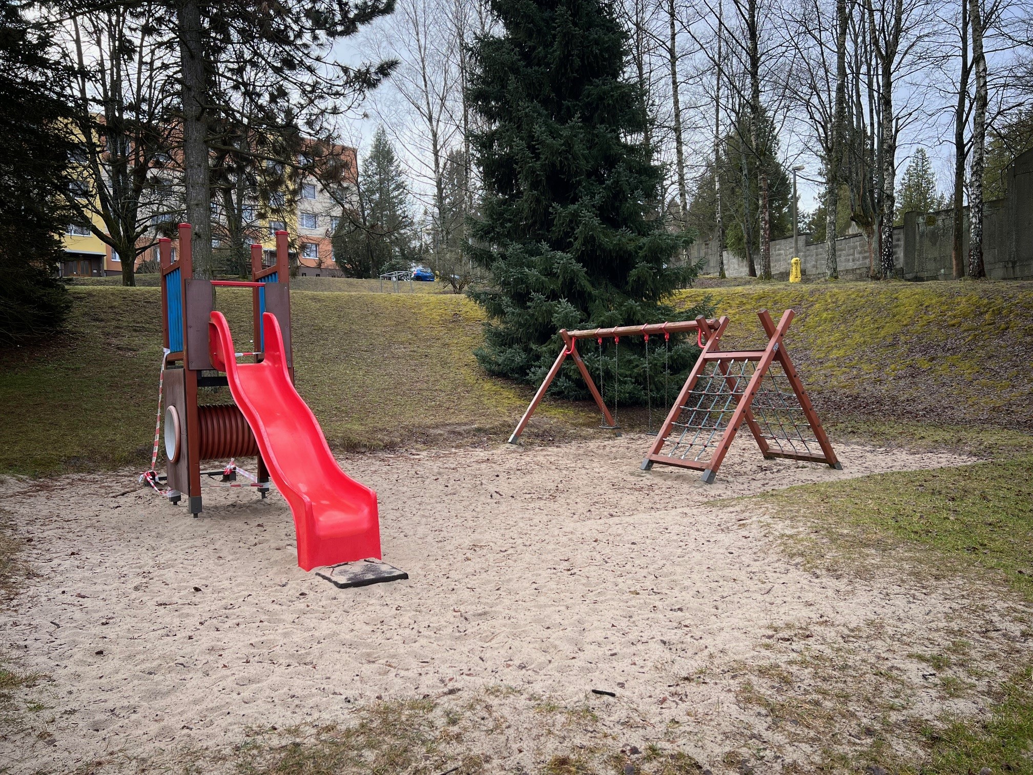 Jablonecké děti mají nová hřiště za téměř 3 miliony korun