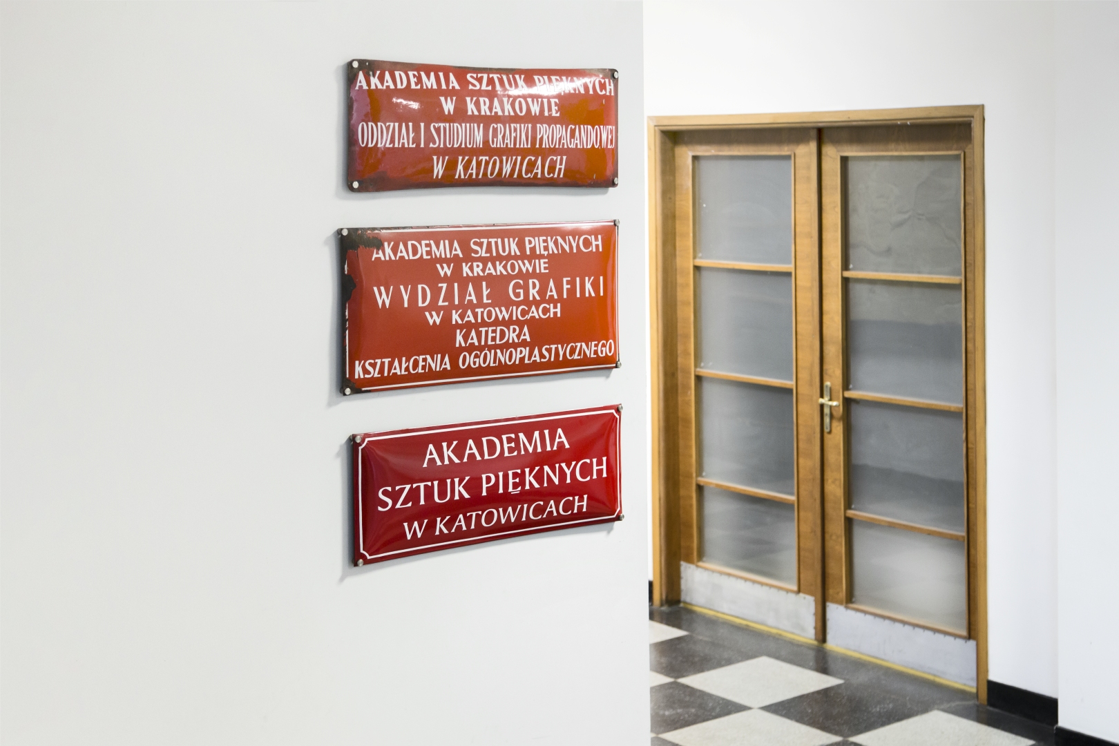 Ma 80 lat, czuje się na 25. ASP w Katowicach otwiera nowy rok akademicki i największą wystawę w historii Ronda Sztuki