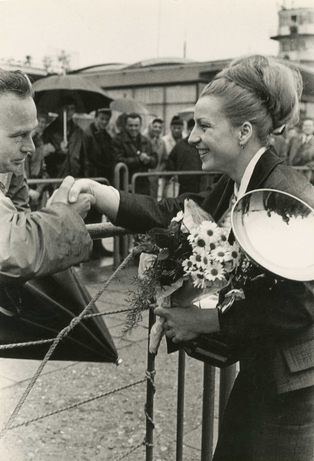 Dagmar Hochová, Gymnastka Věra Čáslavská, návrat z mistrovství Evropy v Amsterodamu, 1967