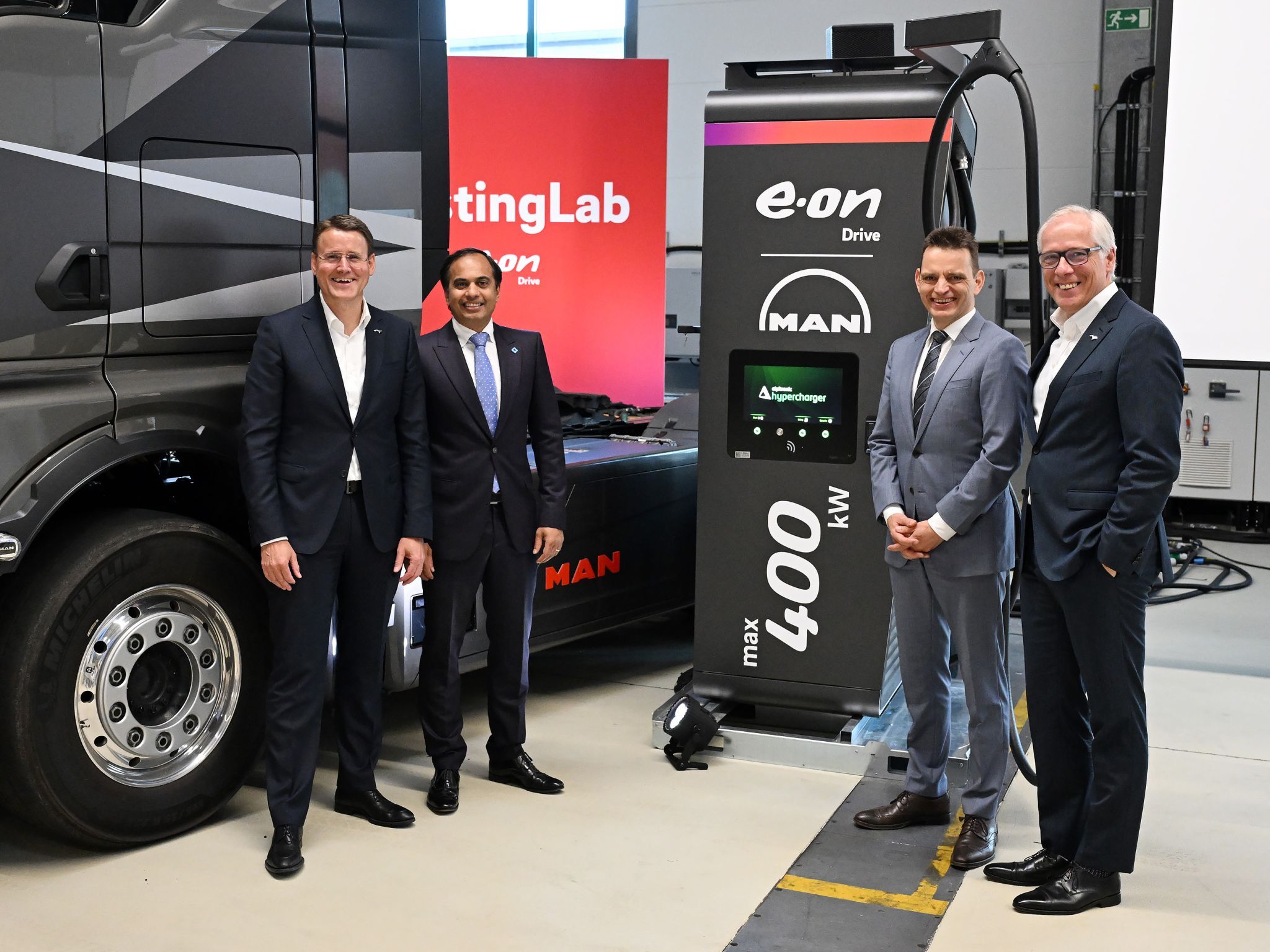 E.ON a MAN společně vybudují v Evropě veřejnou síť dobíjecích stanic pro elektrická nákladní vozidla