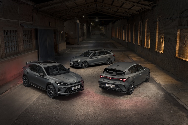 CUPRA prezentuje pakiet CUSTOM CUPRA by ABT 
dla modeli Formentor i Leon na torze Red Bull Ring