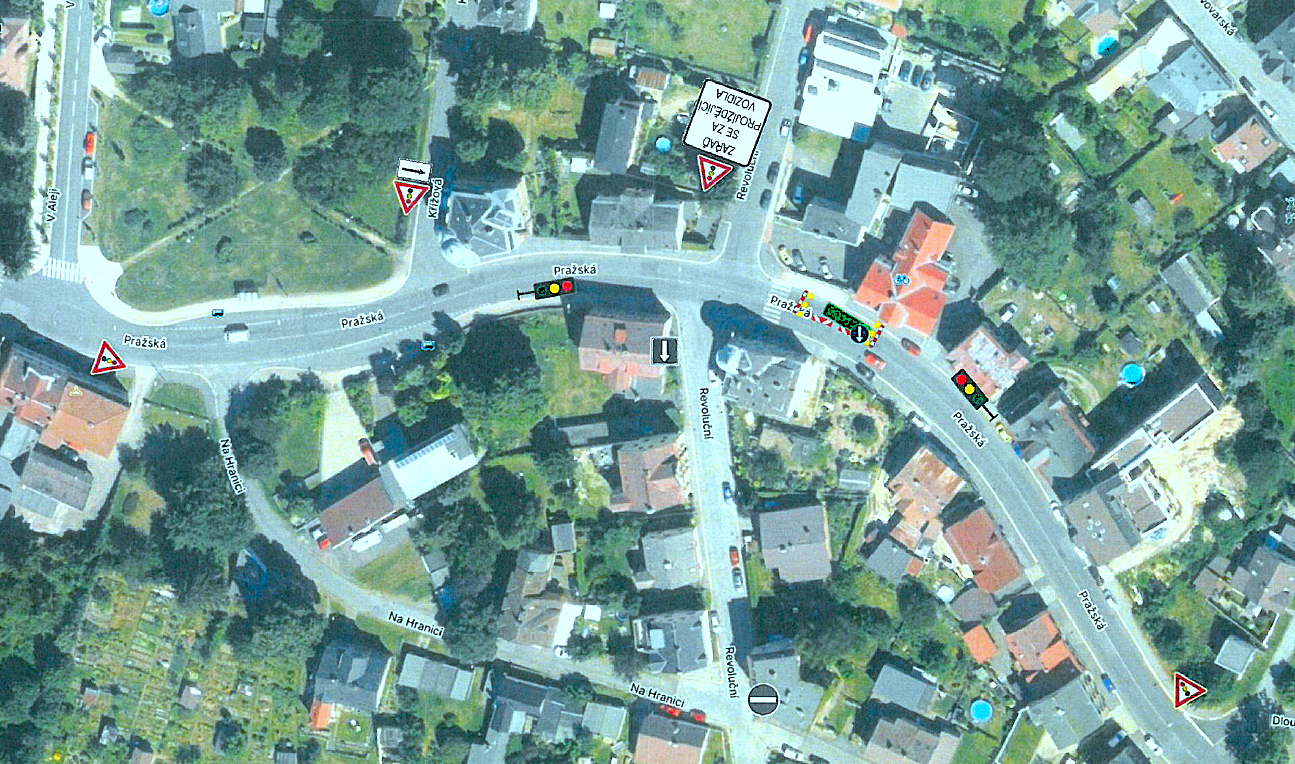 Další havárie vodovodu omezí dopravu v Pražské ulici