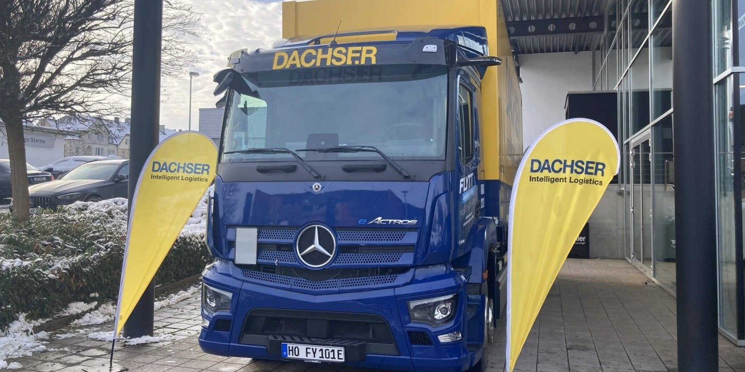 DACHSER wykorzystuje e-ciężarówki do transportu transgranicznego