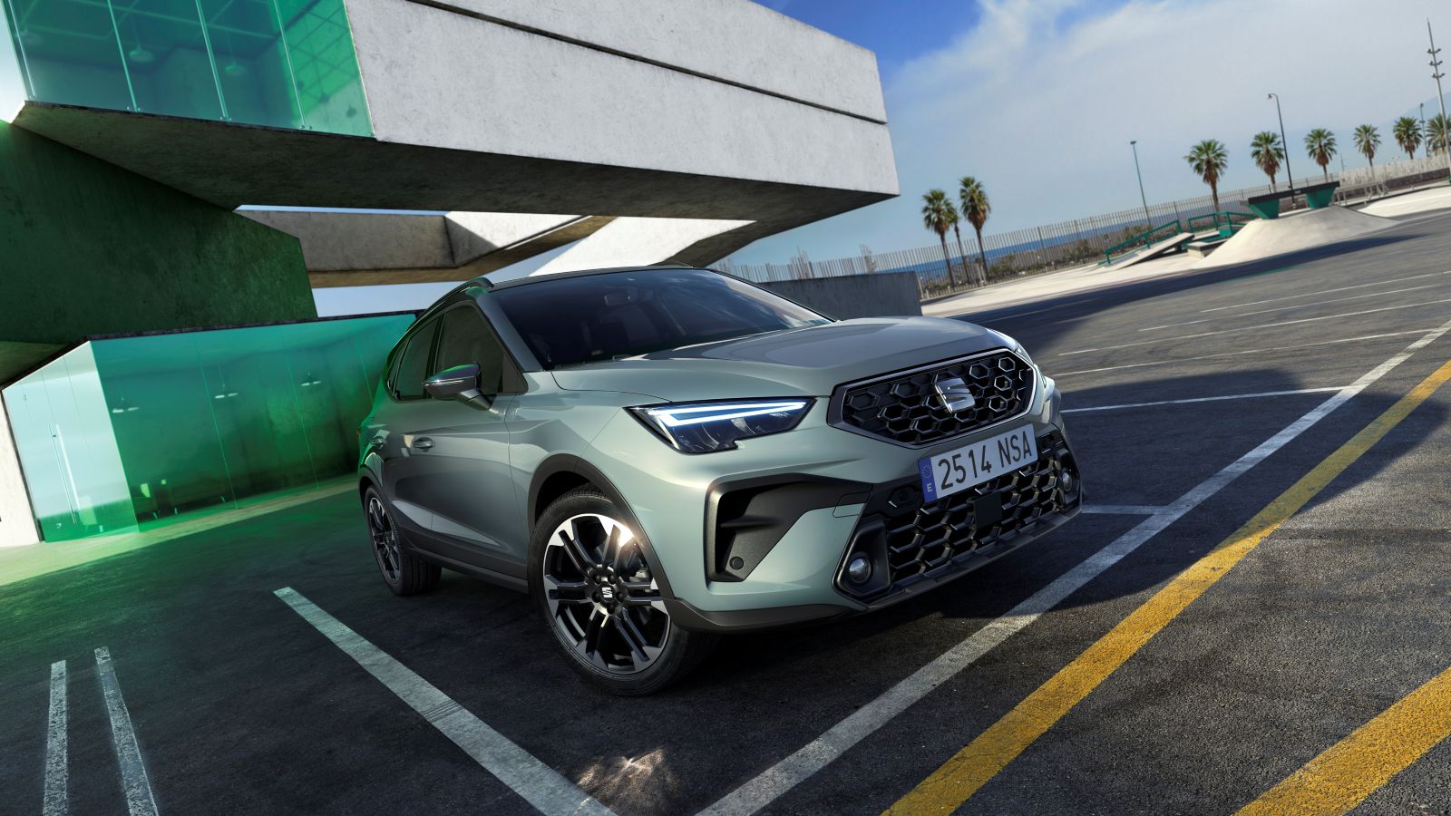 Nowy SEAT Arona – wyrazisty, miejski SUV o dynamicznym charakterze